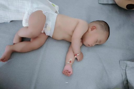 淮北宝宝突然很多眼屎